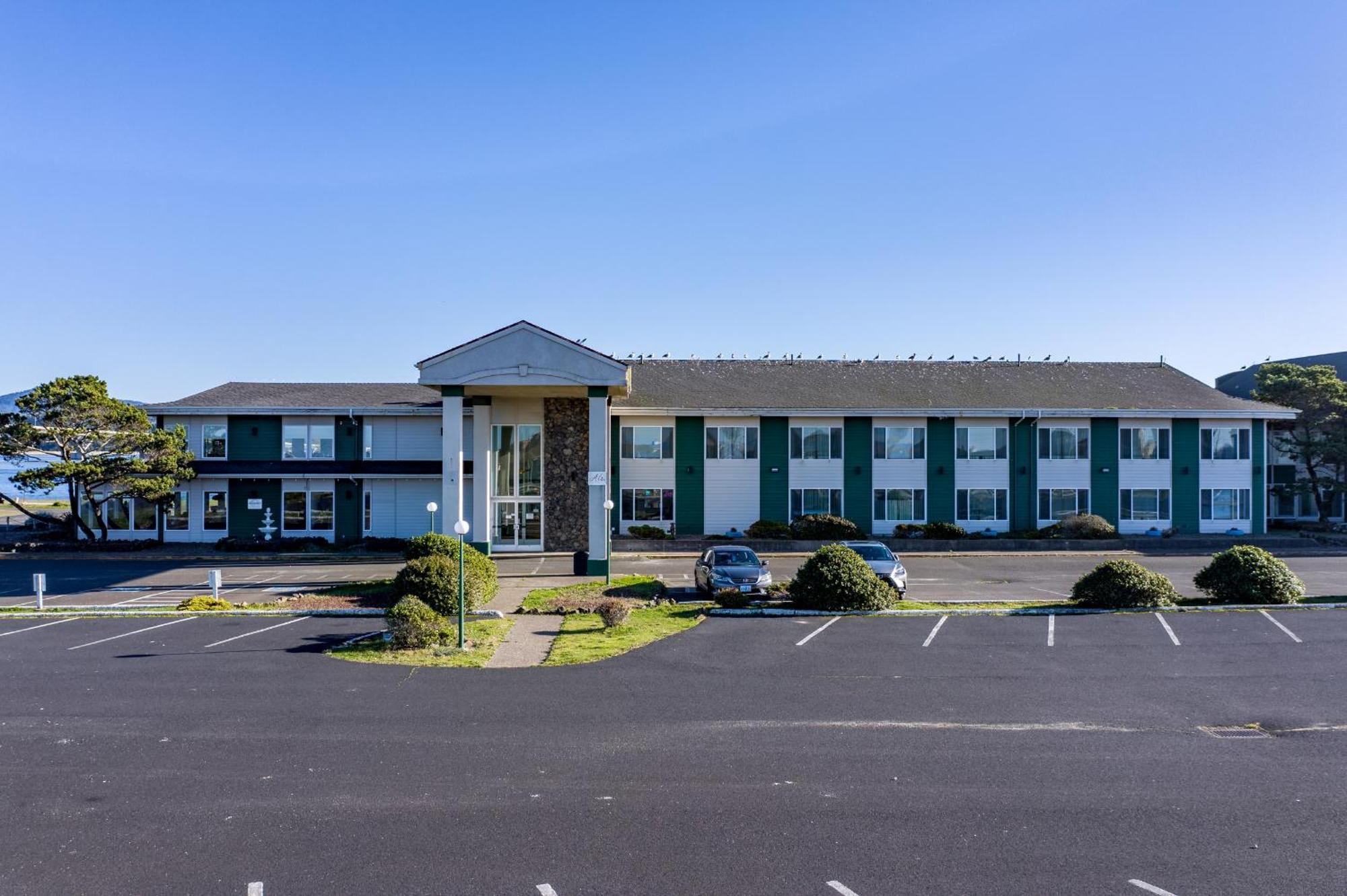 Alsi Resort Hotel Waldport Exterior photo