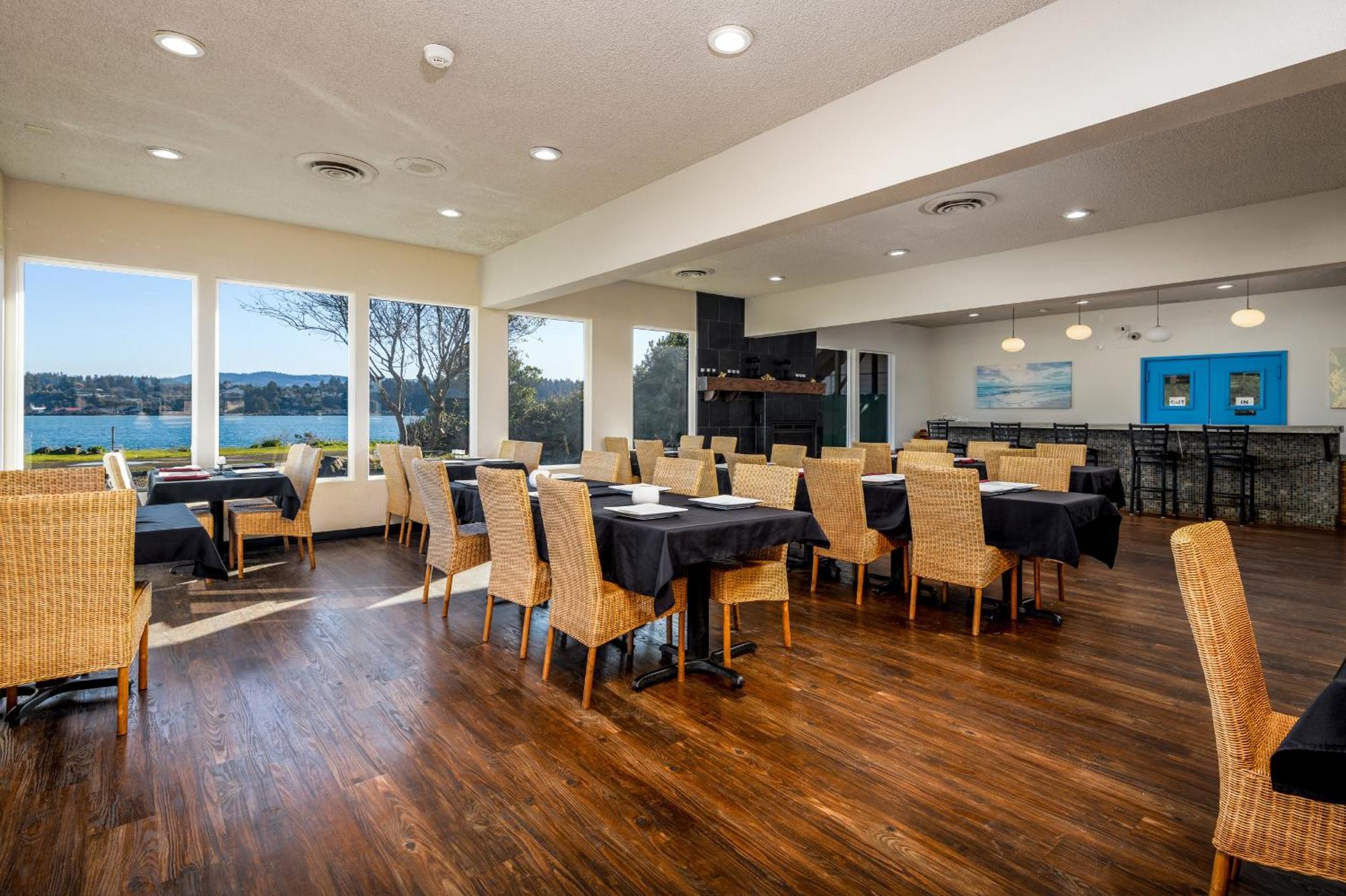 Alsi Resort Hotel Waldport Exterior photo
